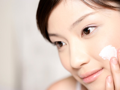 Loại Da Nào Nên Sử Dụng Kem Dưỡng Da Ban Ngày?