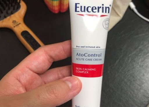Nên dùng Kem dưỡng da Eucerin Ato Control Acute Care 40ml như thế nào?