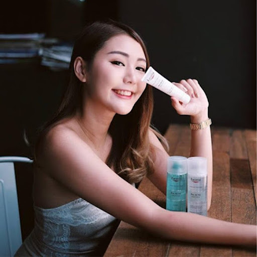 Review từ khách hàng sau khi sử dụng tinh chất trị mụn, mờ vết thâm, tái tạo da, ngăn ngừa mụn Eucerin Pro Acne Clearing AI Treatment  Review từ khách hàng sau khi sử dụng tinh chất trị mụn, mờ vết thâm, tái tạo da, ngăn ngừa mụn Eucerin Pro Acne Clearing AI Treatment