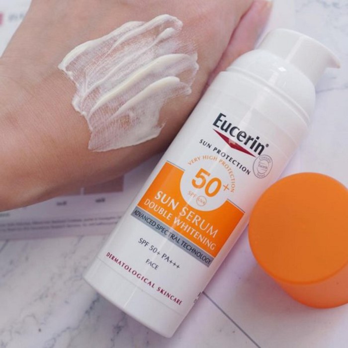 Kem chống nắng Eucerin Sun Fluid Photoaging Control SPF 50 Kem chống nắng Eucerin Sun Fluid Photoaging Control SPF 50