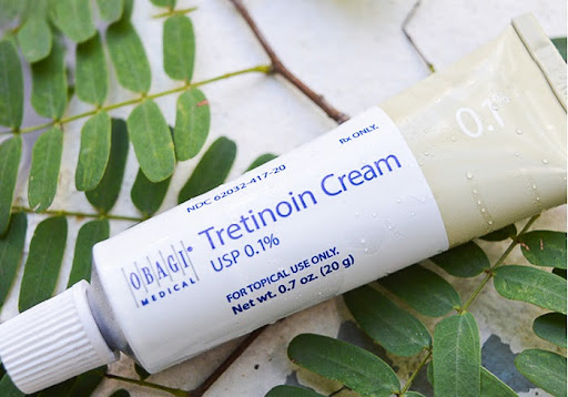 Nồng độ Tretinoin 0.1% giúp sản phẩm có khả năng điều trị các nốt mụn, nám cứng đầu Nồng độ Tretinoin 0.1% giúp sản phẩm có khả năng điều trị các nốt mụn, nám cứng đầu