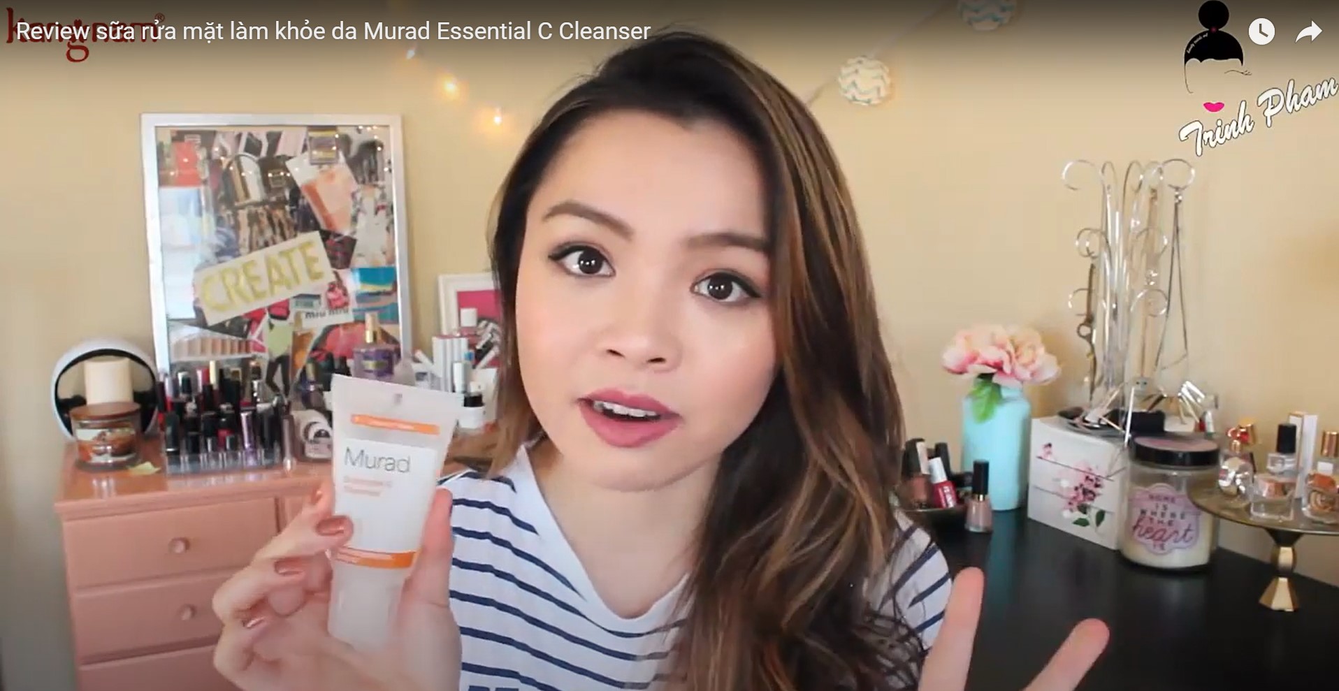 Em này cũng nằm trong danh sách sản phẩm cực kỳ được yêu thích của beauty blogger Trinh Phạm.