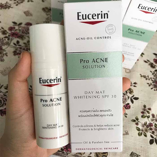 Eucerin ProAcne Day Mat Whitening SPF30