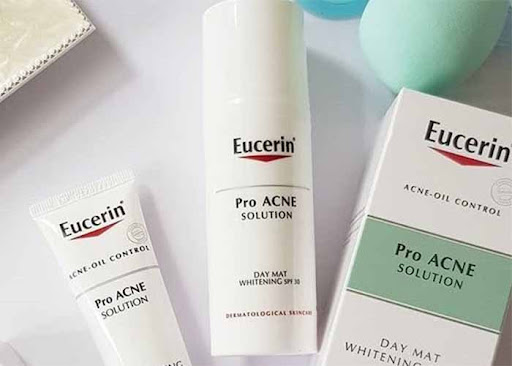 Eucerin ProAcne Day Mat Whitening SPF30