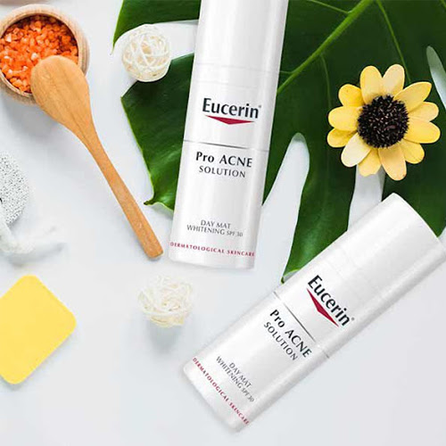 Kem chống nắng, ngăn ngừa mụn ban ngày Eucerin ProAcne Day Mat Whitening SPF30 