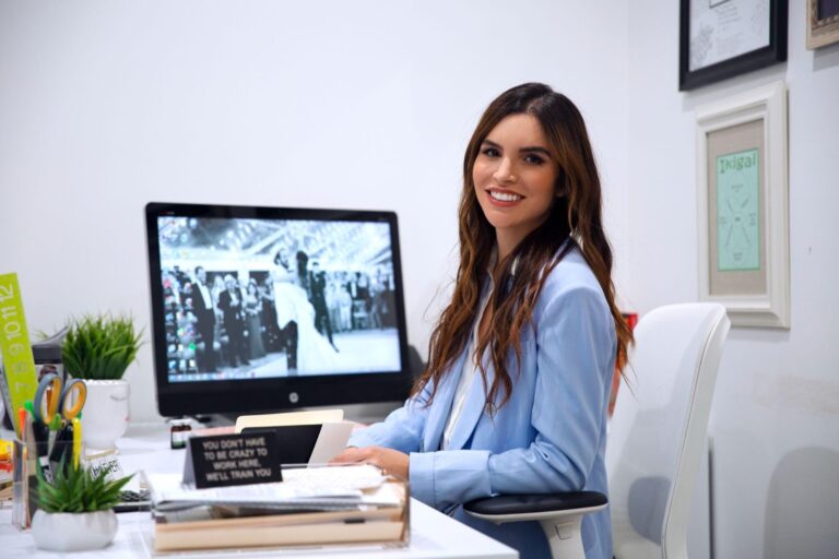 Maria Khalil là Chủ tịch kiêm Giám đốc điều hành của VI Peel Maria Khalil là Chủ tịch kiêm Giám đốc điều hành của VI Peel