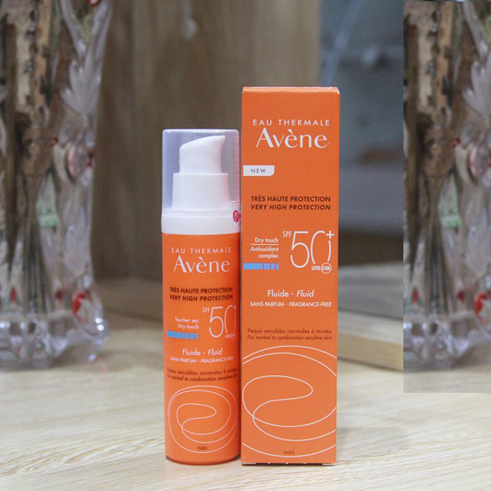 Kem Chống Nắng Bảo Vệ Cho Làn Da Hỗn Hợp Avène Protection Fluid SPF 50+