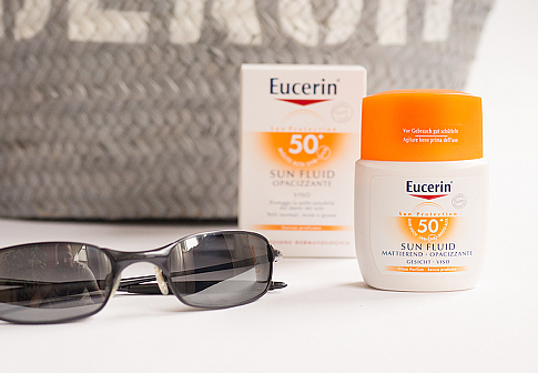Kem chống nắng vật lý Eucerin Sun Fluid Mattifying Face SPF 50 Kem chống nắng vật lý Eucerin Sun Fluid Mattifying Face SPF 50
