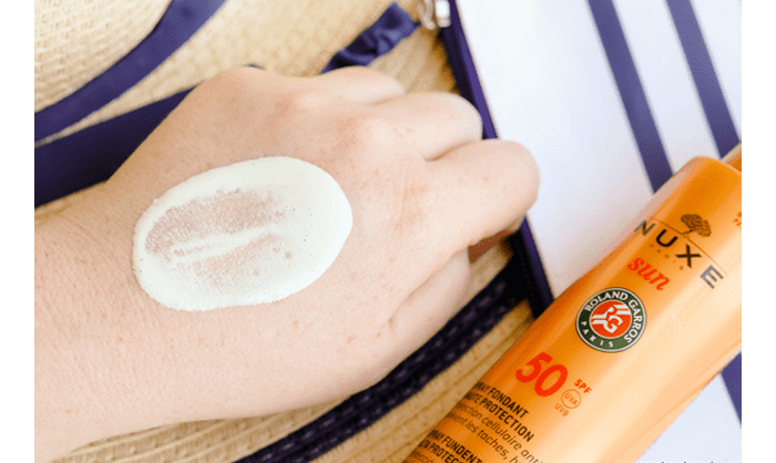 Kem chống nắng Nuxe Sun Spray Fondant SPF 50 Kem chống nắng Nuxe Sun Spray Fondant SPF 50