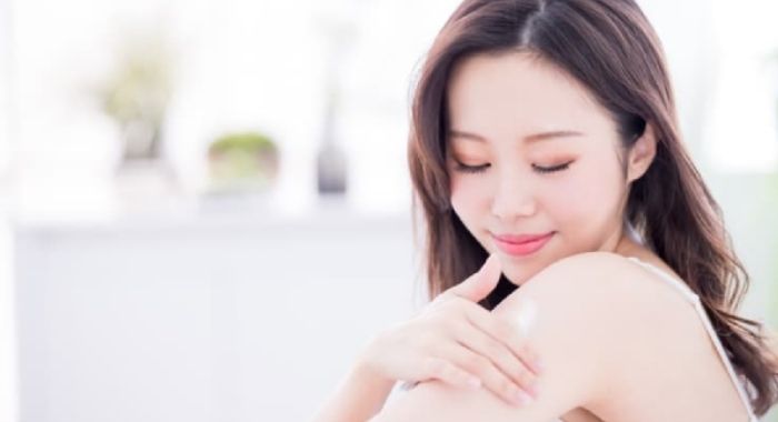 Nếu chị em vẫn đang phân vân thì hãy tham khảo ngay bí quyết lựa chọn và review chi tiết về top 10 kem dưỡng ẩm body (kem dưỡng ẩm toàn thân) tốt nhất đang được ưa chuộng hiện nay. Nếu chị em vẫn đang phân vân thì hãy tham khảo ngay bí quyết lựa chọn và review chi tiết về top 10 kem dưỡng ẩm body (kem dưỡng ẩm toàn thân) tốt nhất đang được ưa chuộng hiện nay.