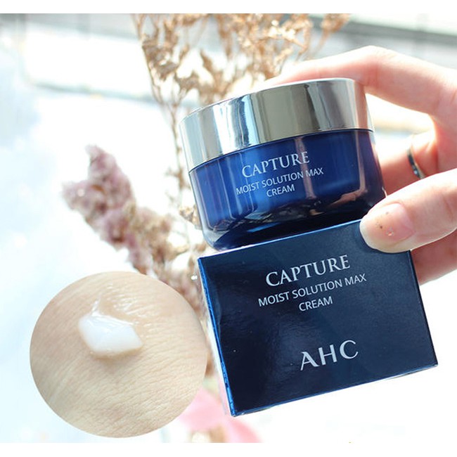 Kem dưỡng ẩm sáng da AHC Capture Moist Solution Max Cream