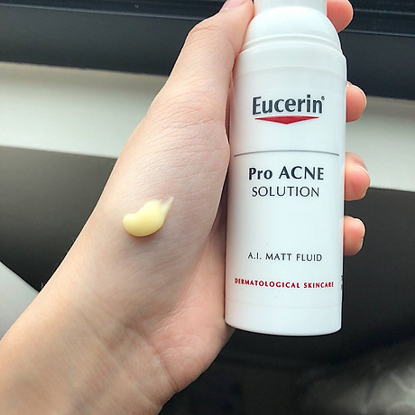 Kem dưỡng ẩm Eucerin ProAcne Matt Fluid Kem dưỡng ẩm Eucerin ProAcne Matt Fluid