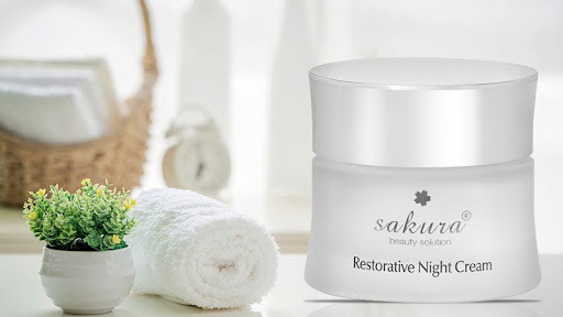 Kem dưỡng trắng và phục hồi da ban đêm Sakura Restorative Night Cream