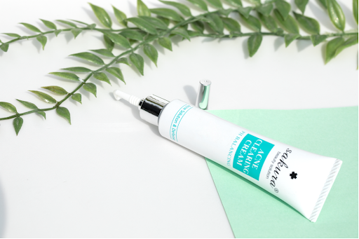 Kem hỗ trợ điều trị mụn Sakura Acne Clearing Cream chính hãng của Nhật
