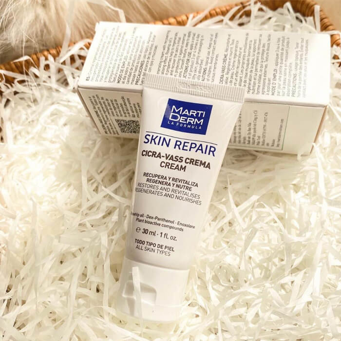 Mình đánh giá cao kem dưỡng Martiderm Skin Repair Cicra Vass Cream về khả năng làm dịu, giảm viêm và phục hồi da Mình đánh giá cao kem dưỡng Martiderm Skin Repair Cicra Vass Cream về khả năng làm dịu, giảm viêm và phục hồi da