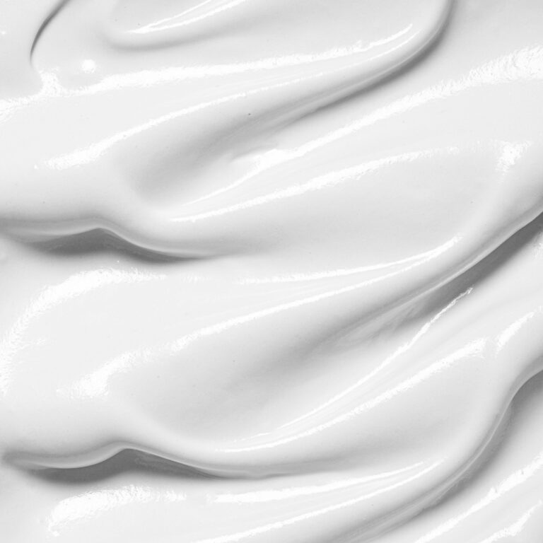 Sữa rửa mặt dịu nhẹ & cấp ẩm cho da nhạy cảm MD CARE Hydrating Milk Cleanser