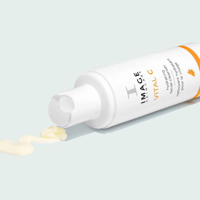 Sữa rửa mặt cho da khô Image Skincare Vital C Hydrating Facial Cleanser