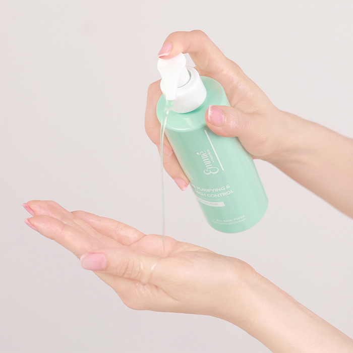 Sữa rửa mặt dành cho da dầu Emmié Sữa rửa mặt dành cho da dầu Emmié