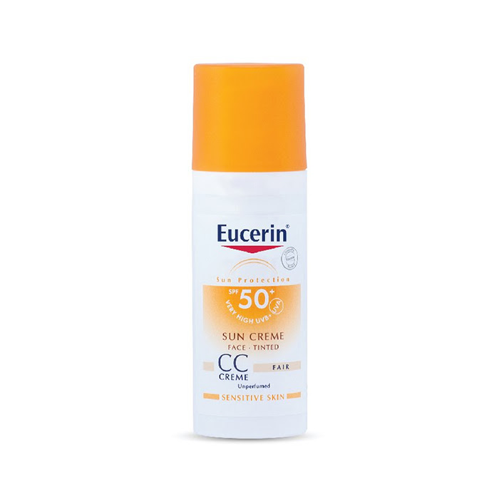 Sử dụng dòng sản phẩm mới Eucerin Tinted CC Fair SPF 50+ để bảo vệ tối đa làn da trước sự tác động của ánh nắng Mặt Trời. Sử dụng dòng sản phẩm mới Eucerin Tinted CC Fair SPF 50+ để bảo vệ tối đa làn da trước sự tác động của ánh nắng Mặt Trời.