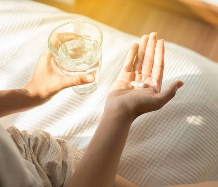 Viên uống chống nắng giúp bảo vệ giác mạc và những vùng da khó thoa kem chống nắng Viên uống chống nắng giúp bảo vệ giác mạc và những vùng da khó thoa kem chống nắng