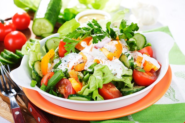 Salad rau củ trộn cho bữa ăn thêm phong phú Salad rau củ trộn cho bữa ăn thêm phong phú