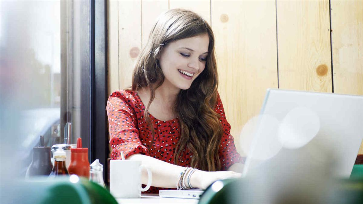 Phụ nữ phải luôn xinh đẹp