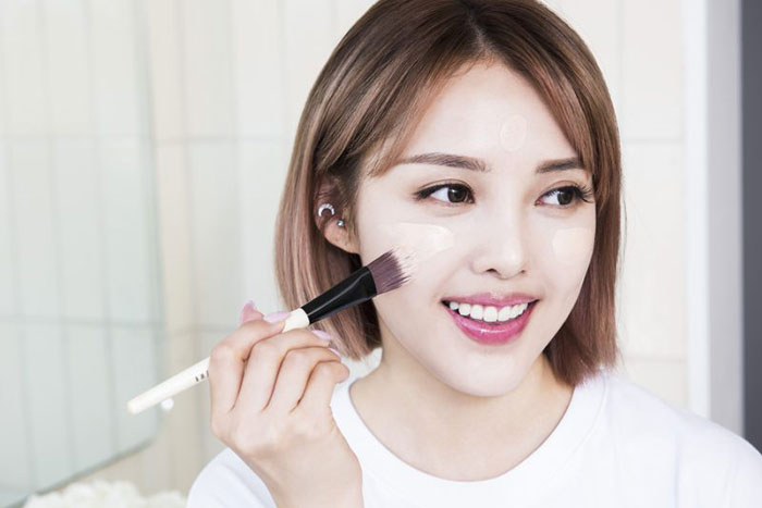 “Cơn lốc” kem che khuyết điểm đang được ưa chuộng bởi các beauty blogger “Cơn lốc” kem che khuyết điểm đang được ưa chuộng bởi các beauty blogger