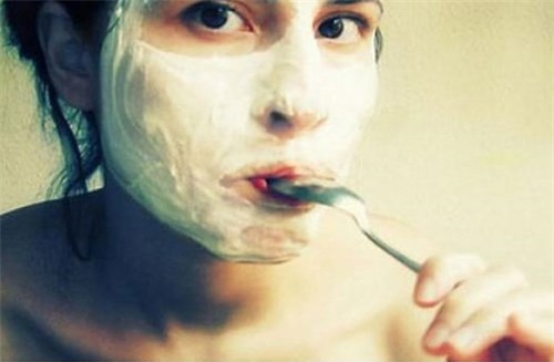 Té Ngửa Với Công Dụng Làm Trắng Da Mặt Của Sữa Bột Em Bé